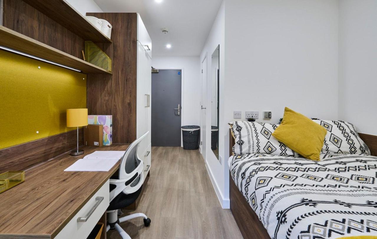 For Students Only The Oaks In Coventry Appartement Buitenkant foto