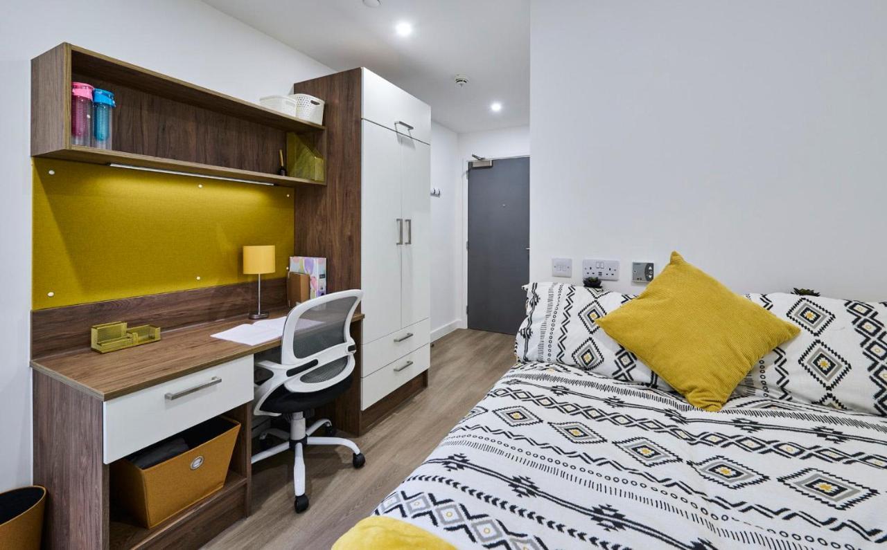 For Students Only The Oaks In Coventry Appartement Buitenkant foto