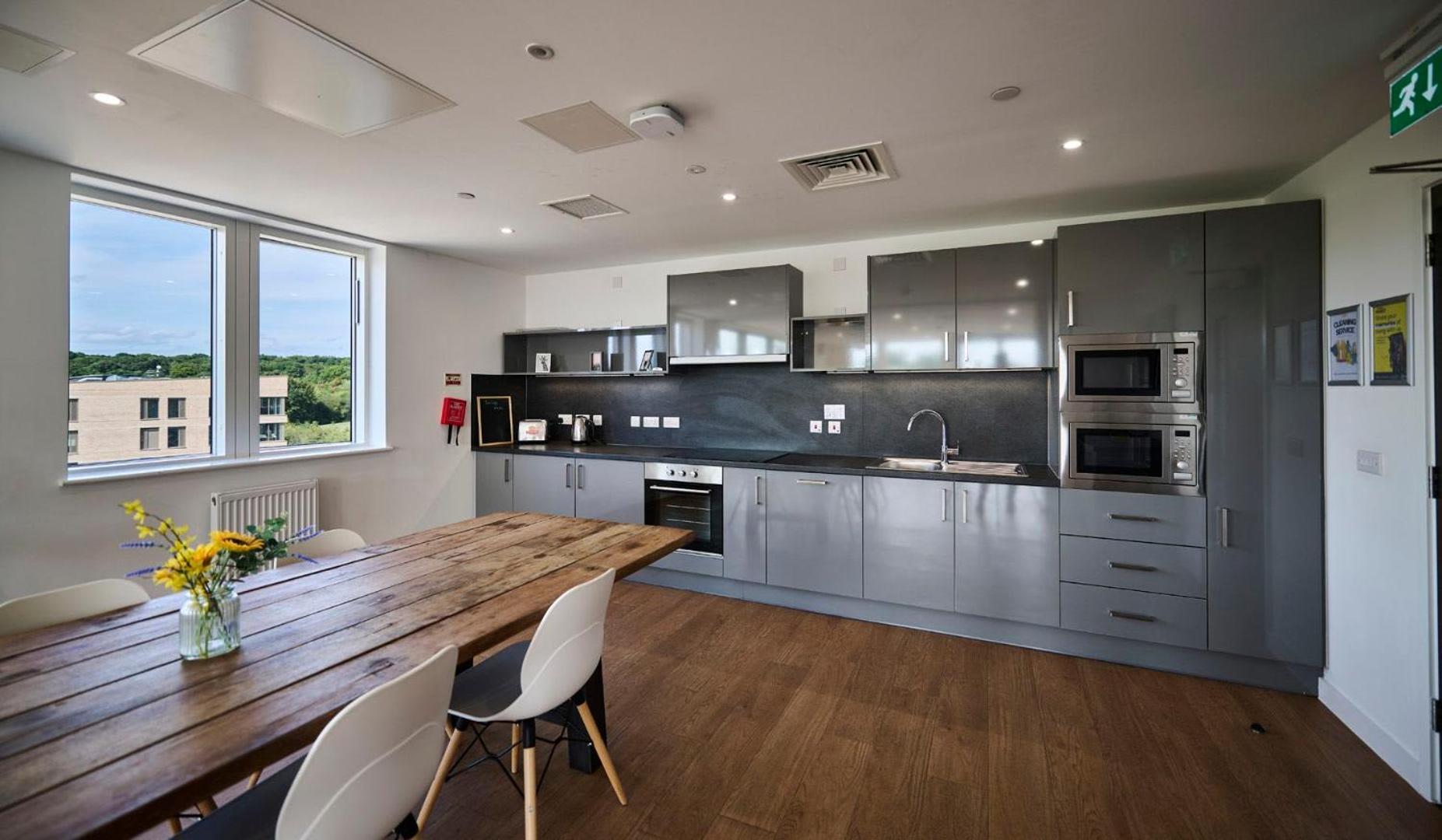For Students Only The Oaks In Coventry Appartement Buitenkant foto